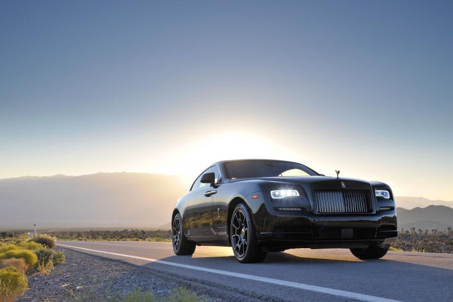  Rolls-Royce Wraith Black Badge 2016 года  (NA) (фото 16 из 30)